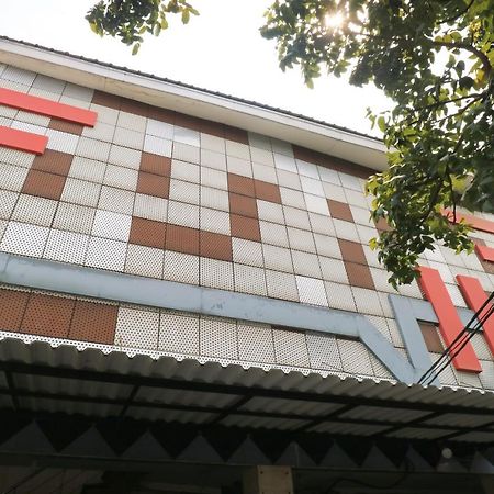 Makaliwe Residence Jakarta Bagian luar foto